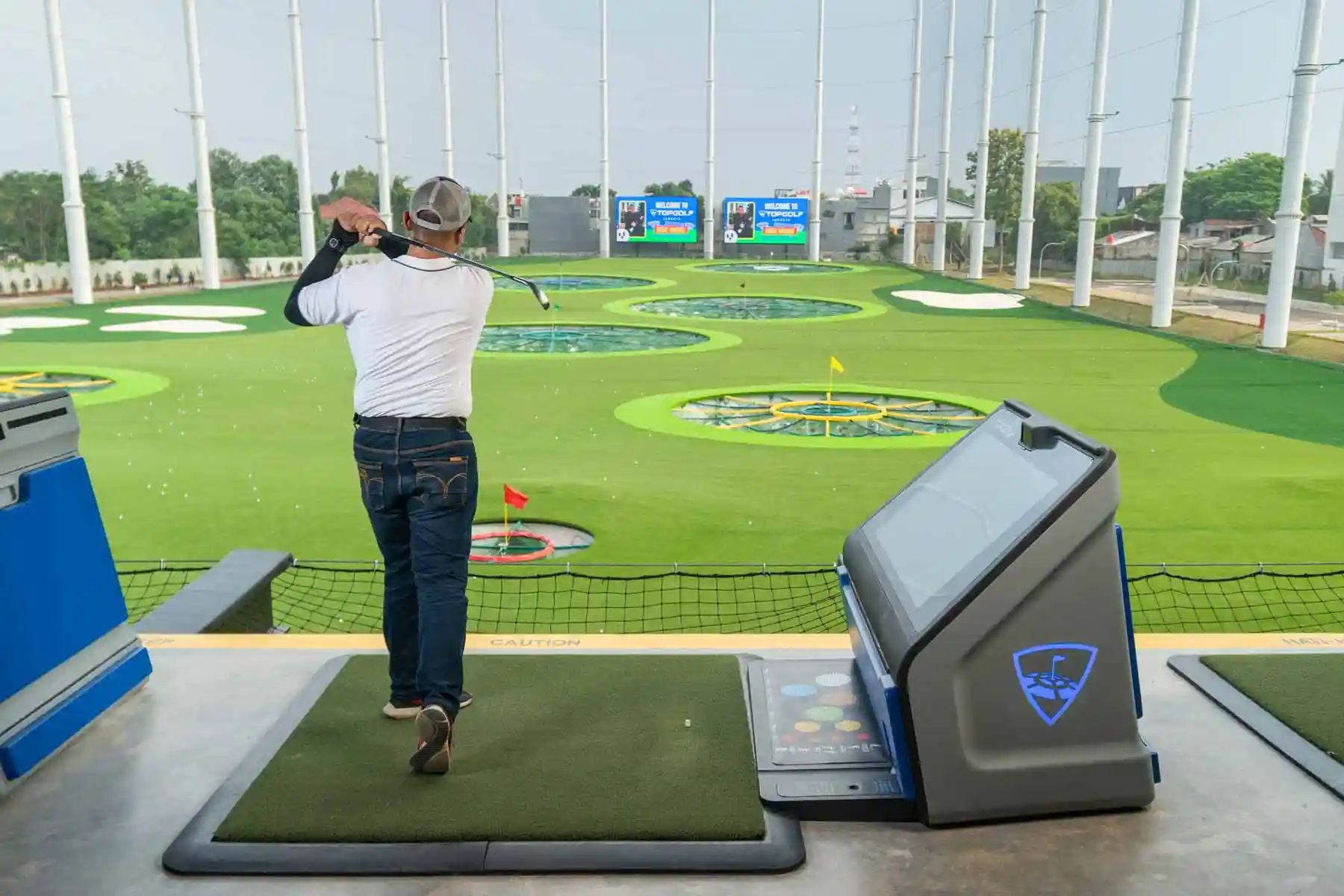 tips bermain golf indoor